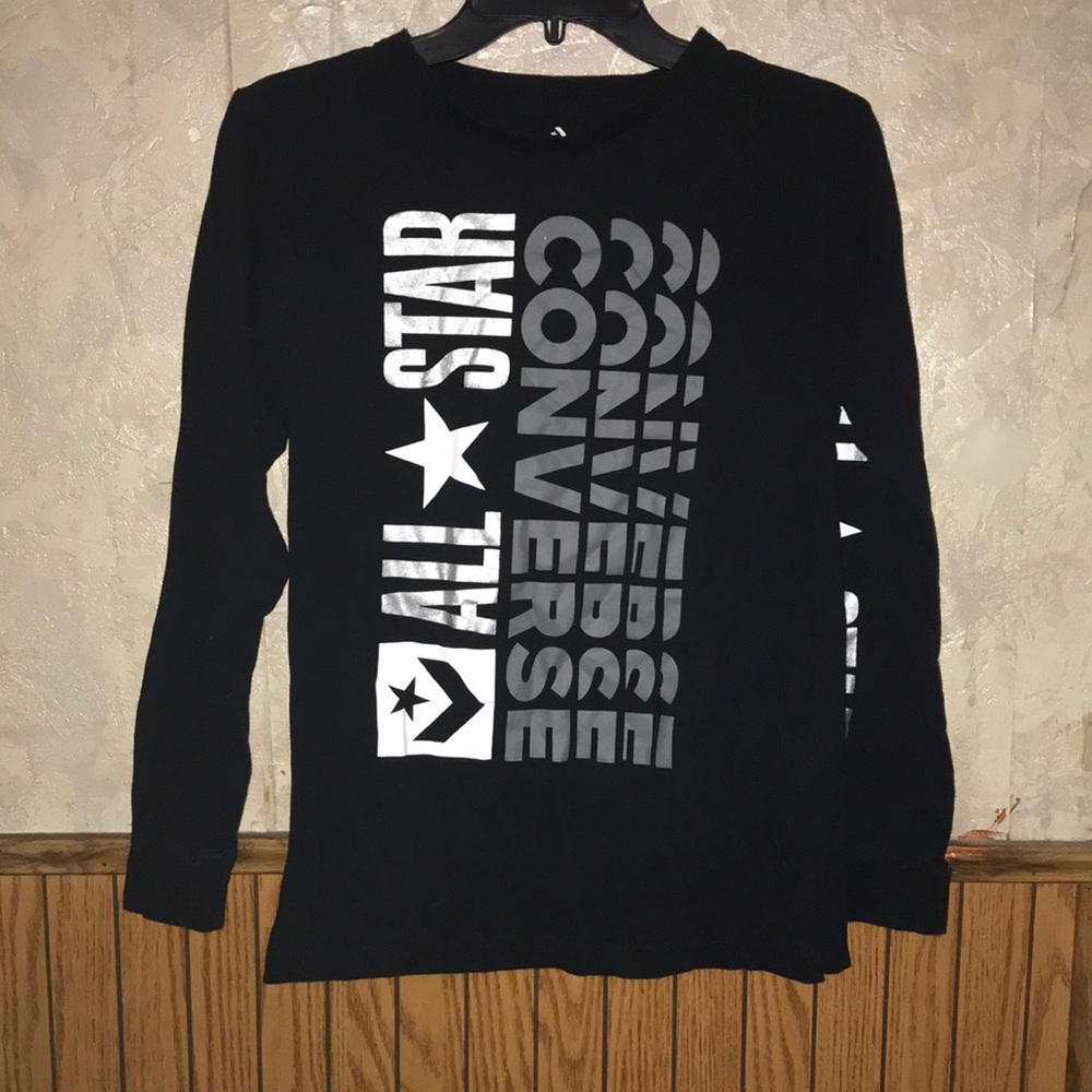 4/10🌻🌻Black,gray & silver long sleeve converse top (XL)